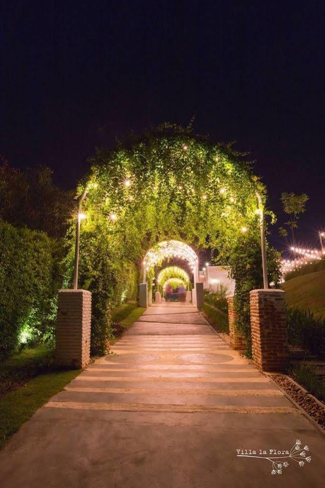 קנצ'נבורי Villa La Flora מראה חיצוני תמונה